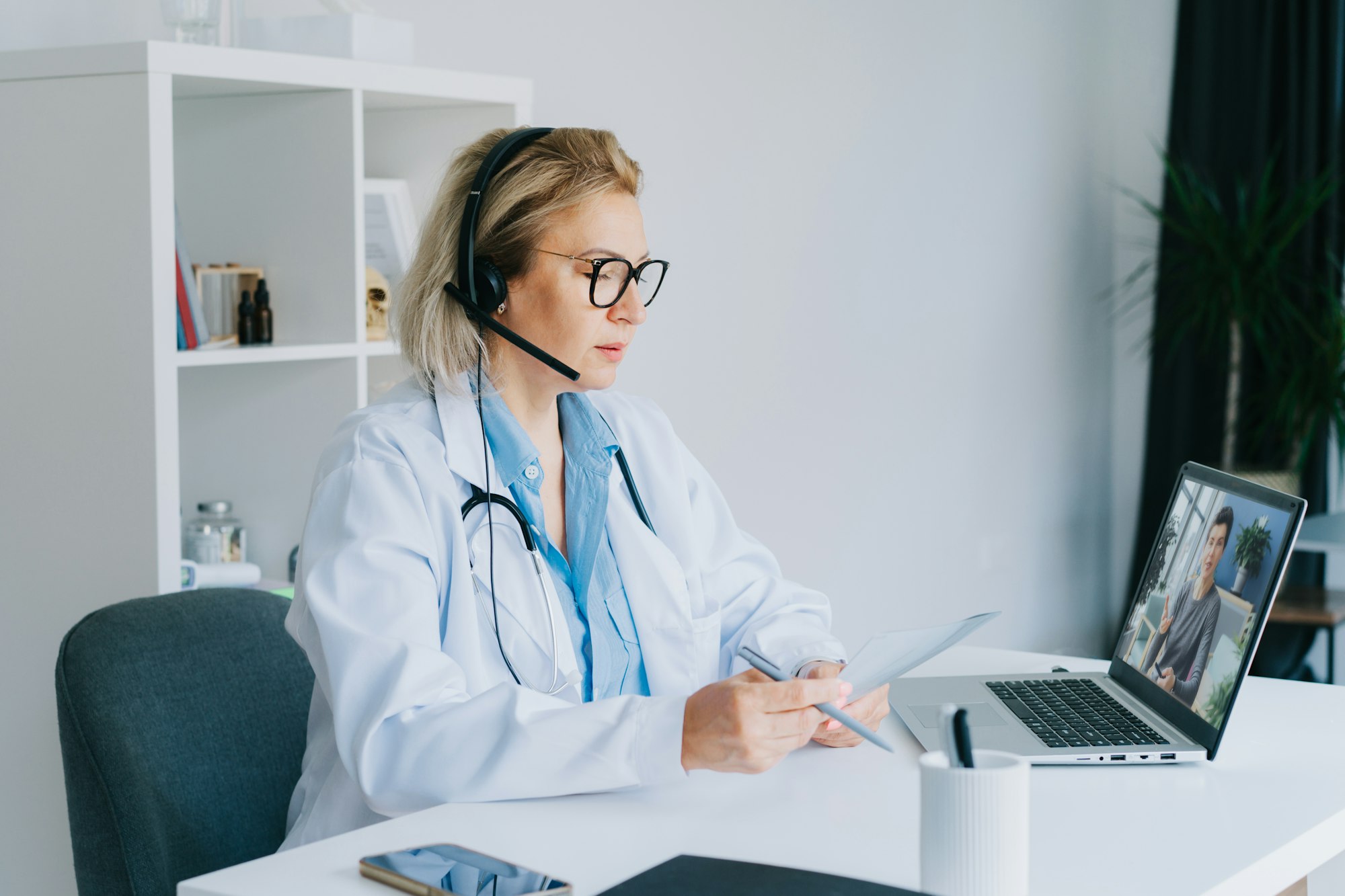are you required to sign up for medicare at 65