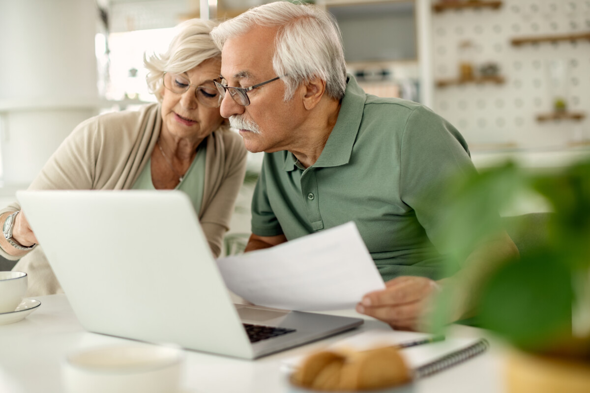 Keeping Private Insurance With Medicare: Key Rules