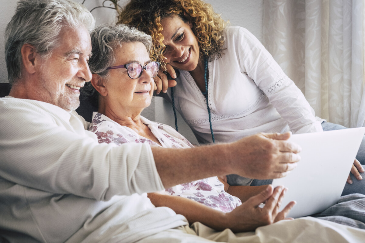 Find the Best Medicare Enrollment Help for 2026